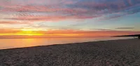 Lake Michigan Cottage / Come Enjoy the Fall Colors in SW Michigan