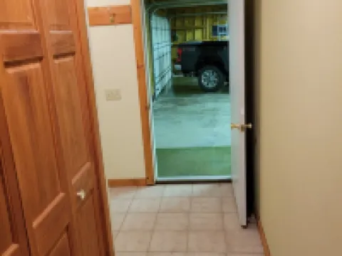 Lazy Bear Lodge family- friendly cabin near Lake Arbutus & Hatfield デューハーストのホテル