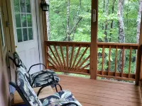 Pet friendly cottage on 17 acre Lake front property with dock and kayak access Hotels in Bledsoe County