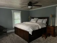 Charming 3-bedroom farmhouse 1 hour from Beaver Stadium