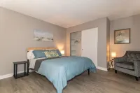 Welcome to the Lakeside Suite! Enjoy!