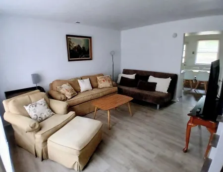 Park Clean Retreat Two Bedrooms