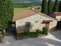 Podere Tresa Farmhouse Umbria-Tuscany Border for Families and Friends- Private Pool