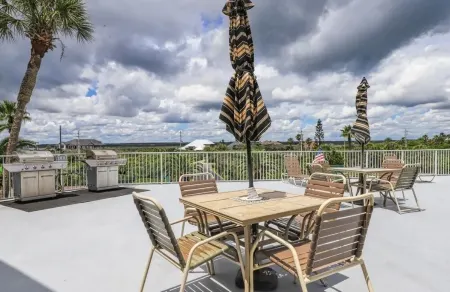 Crescent Beach Retreat- Fully updated 2 BR/2BA  Direct ocean views in Coquina!