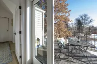 Luxury Escape near Red Rocks, Dwtn & Mtns!