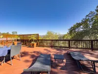 Two Houses on 100 acres-Pool-2 Hot Tubs-45 Min to Yosemite Nat. Park
