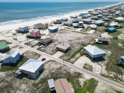 Gulf Front!! 2 Master Suites- Steps Away from the Beach!!