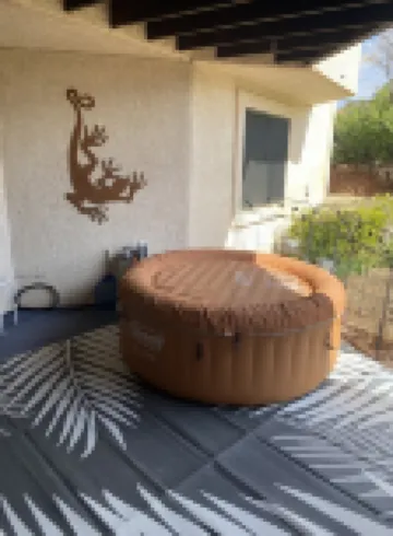 Cozy 1-bedroom apartment in St. George with AC, WiFi, BBQ grill and hot tub