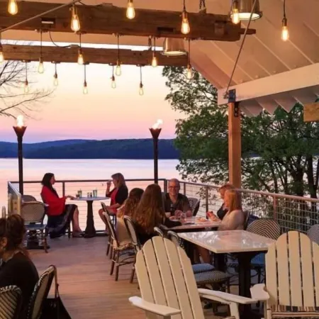 Modern Chalet with Hot Tub & Fire Pit at Lake Wallenpaupack