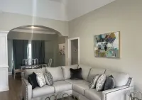 Near Hospital & Shopping Centers- 3/2 with pool