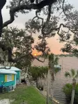 Beautiful Riverfront Cottage w/ boat dock - 15 mins from beach -  Sept Savings!!