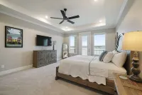 Brand new waterfront, family friendly lake house.