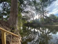 Peacock/River Yurt Village/Couples Yurt/Hot Tub/Close to Town!