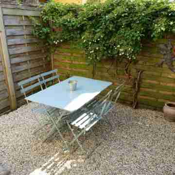 TOWN HOUSE - WHOLE HOUSING Hotel Exterior