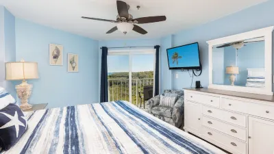 Bright & Breezy Top Floor Ocean View Condo w/ Double Balcony