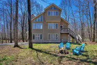 Renovated Escape in Mountain Resort. Lake, Pool, Kayak, Family and Pet Friendly! Hotel a Clifton Township