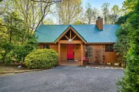 RETREAT☀︎SECLUDED☀︎HOT TUB☀︎FIREPLACE☀︎GRILL