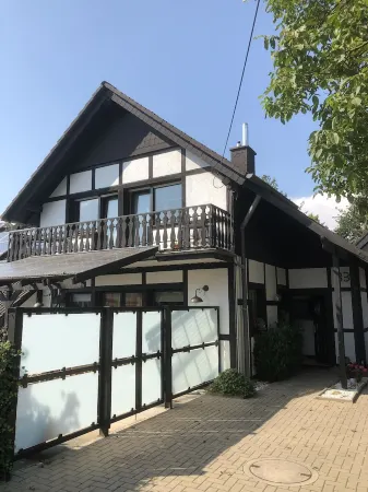 Apartment Brisko - Vacation in a quiet location with many possibilities Отели в г. Рёсрат