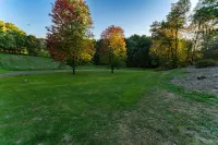 Driftless Area Country House: large deck, spring fed creek, Amish area