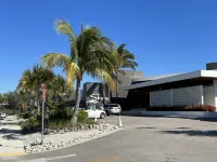 Longboat Key beach house - 5 min walk to the beaches and top local restaurants 퍼블릭 비치 액세스 주변 호텔