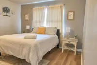 Spacious Home w/ Coffee Bar & GameRoom near Ft. Stewart & Savannah