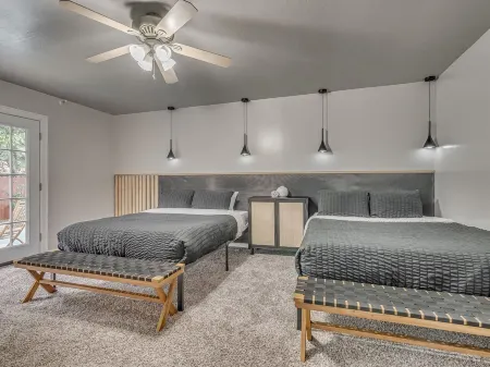 North OKC - Large, Modern Home with Pool and Game Room