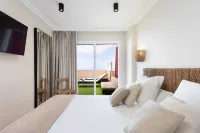 APARTMENT A few meters from a black sand beach. Nautilos Sup 주변 호텔
