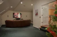 The Wild Rose ~ A Custom Glam Cottage with Theater! in Historic Old St Charles