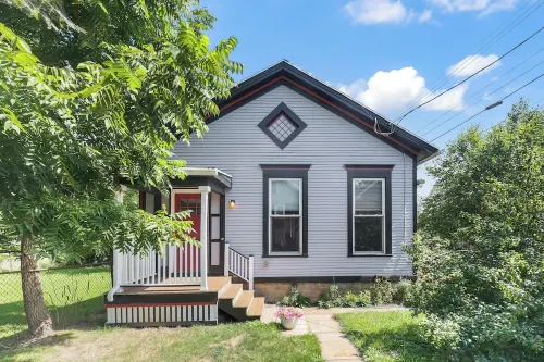 Adorable West Side Cottage Free Onsite Parking