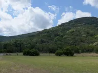 FarmHouse on the Creek near Parks & Winery Hotele w: Bandera County