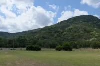 FarmHouse on the Creek near Parks & Winery