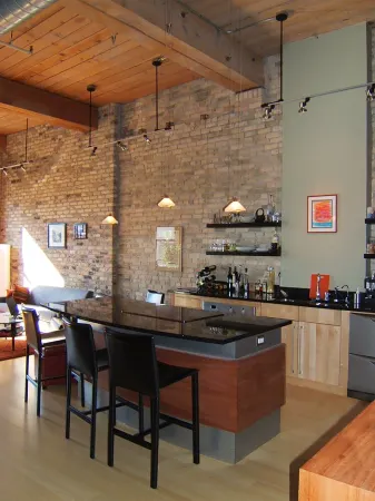 Stunning Historic 2 Bedroom Loft in North Loop - Exposed Brick 14 Foot Ceilings