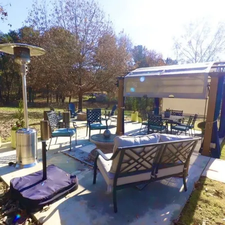 Madison, Huntsville Alabama 4 Bedroom Vacation Rental on a 1 Acre Lot