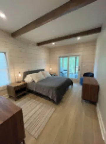 Unwind on the Screen Porch, Fish, or Enjoy the Fabulous Kitchen 3 mi City Harbor