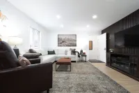 GORGEOUS Autumn Arbor Condo - 2 Blks BYUI,, 2 Car Garage, 2 Bed, 2 Bath, Office Hotels in Rexburg