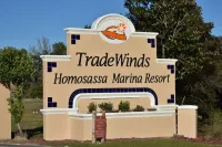 Waterfront! Boat dock available for, families welcome! Hotels in Homosassa