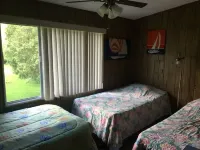 Cozy winter retreat + beautiful view + Indoor Outdoor Fireplace + Pool Table