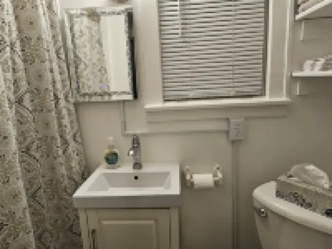 Sunny and bright Hotels in Negaunee