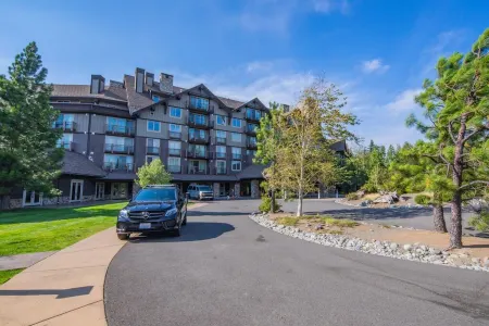 Suncadia Lodge 1-Bedroom Riverview Suite!