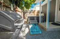 Sandpoint Retreat Sleeps 8 w/ Hottub and Bikes