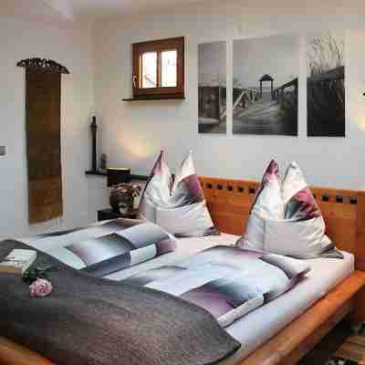 Top modern City Apartment at the University Hospital in a quiet green area Rooms