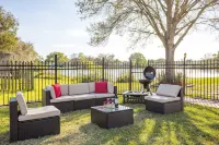 Nature Getaway with lake view and a game room!