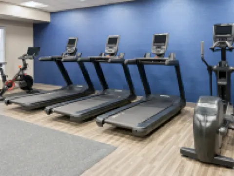 ハンプトン イン & スイーツ シャーロッツビル アット ザ ユニバーシティ シャーロッツヴィルのホテル