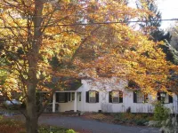 Cottage at Taughannock: State Park, Cayuga Lake, Ithaca, & Cornell Hotels in Ulysses
