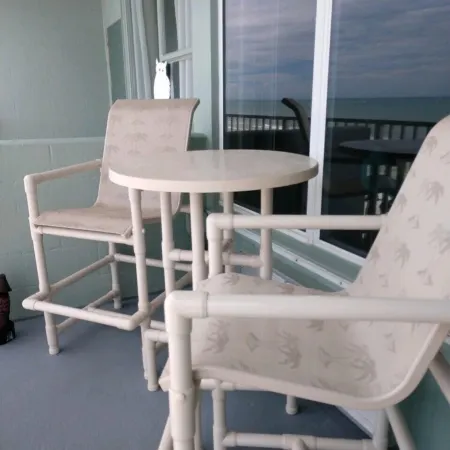Direct Ocean View Balcony-Studio  Read "About This property" below.