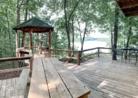 Heavenly Hideaway- Lakeview Cabin