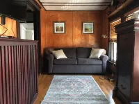 Historic house renovated for modern convenience - Bungalow