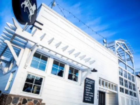 Winter Special - Modern Farmhouse Just Steps from Town and Lake Michigan! Hotels in New Buffalo