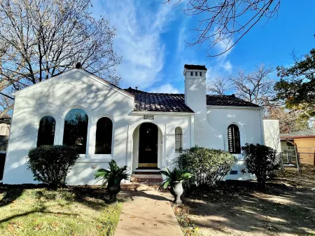 Three Bedroom, Historic, Charming Spanish Villa in Abilene TX!