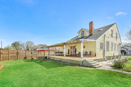 Historic New Orleans Gem - Only 10 Minutes- 4 Miles from French Quarter